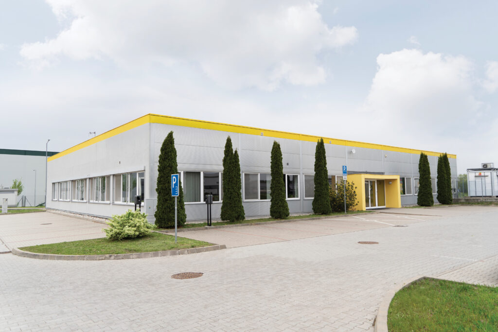 Fully quipped building for administrative use in D1 Park Senec | buy or rent