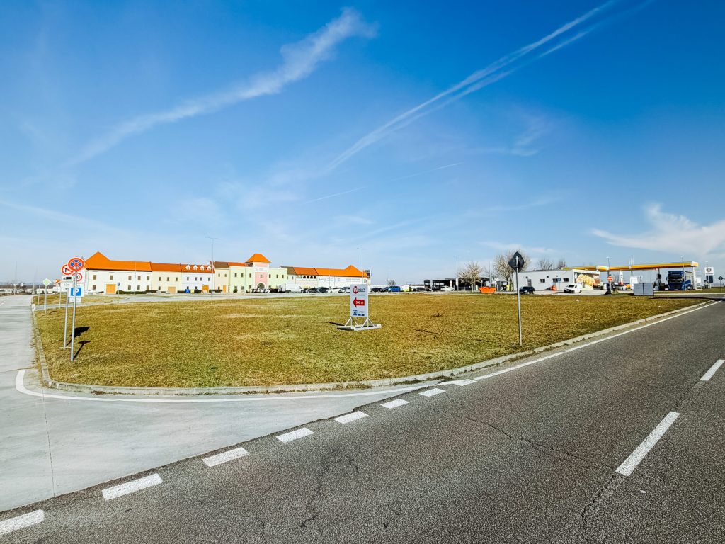 Plot B – Commercial Development Land