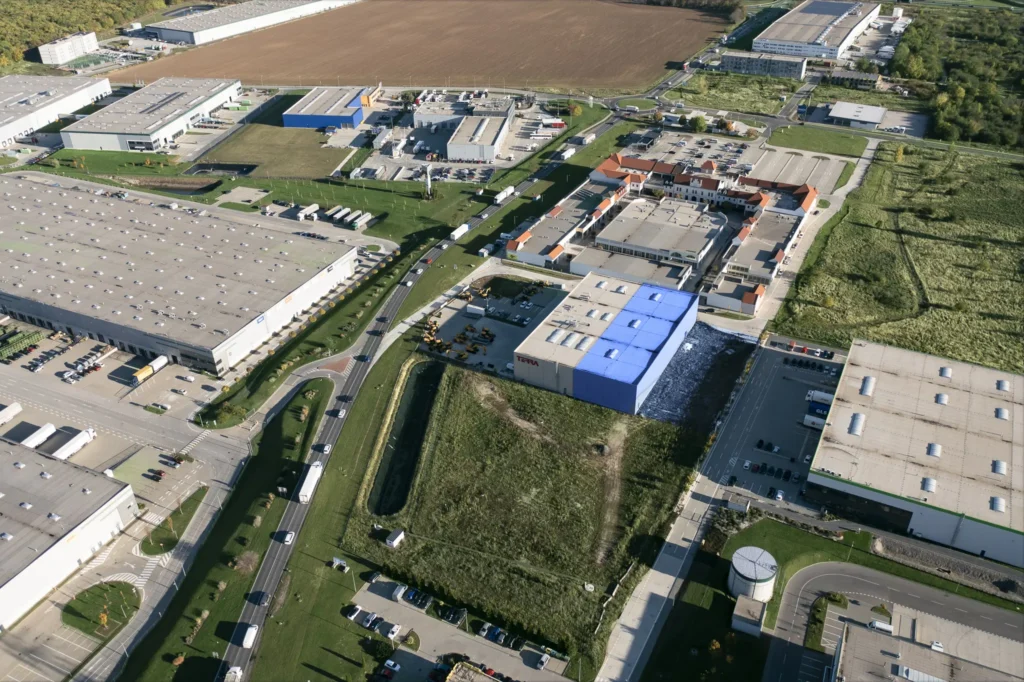 GAMA Hall (GH) – Shell+Core
